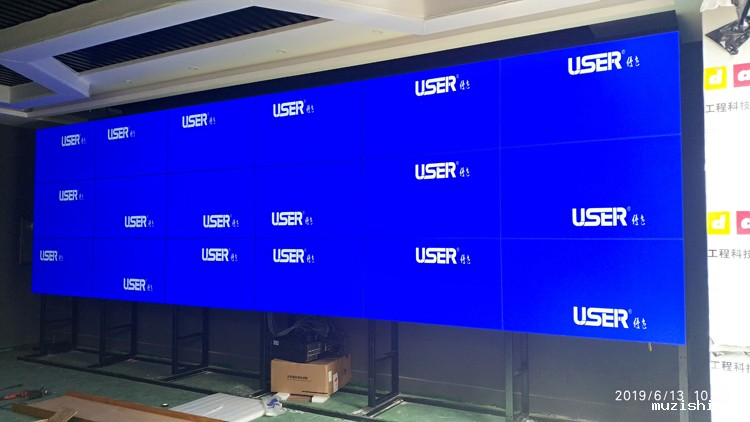 云南大学55寸3.5拼缝拼接屏项目竣工