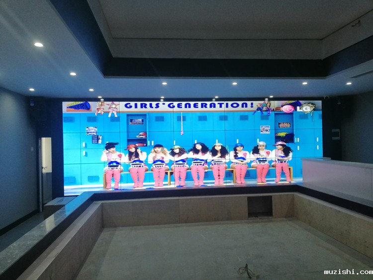 液晶拼接屏可以竖屏安装吗