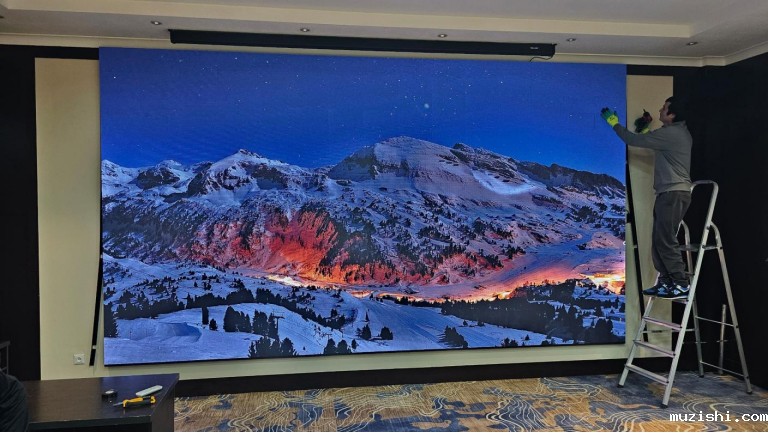 室内P2.5 LED显示屏 用在吉尔吉斯斯坦某酒店