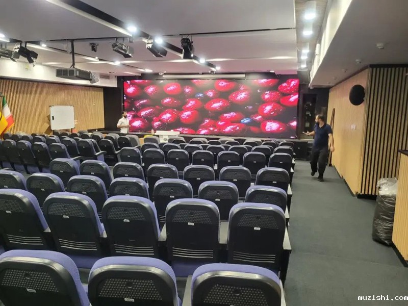 中东室内P1.25 COB LED屏 9x2.7m.jpg